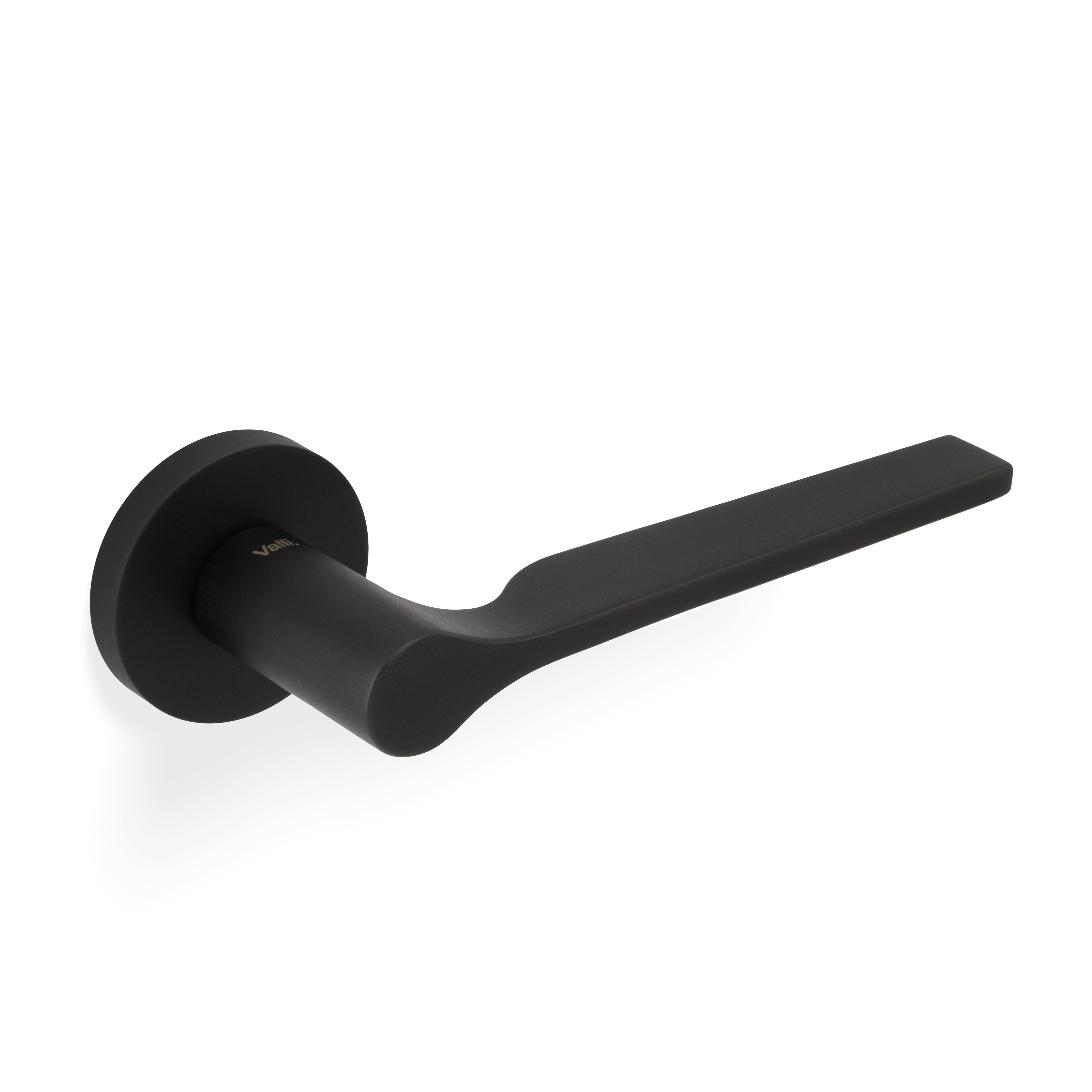 Valli – Carmen Lever on Round Rosette
