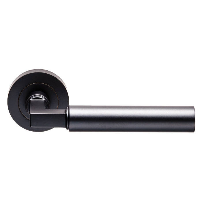 The Amiata Lever in Matt Black