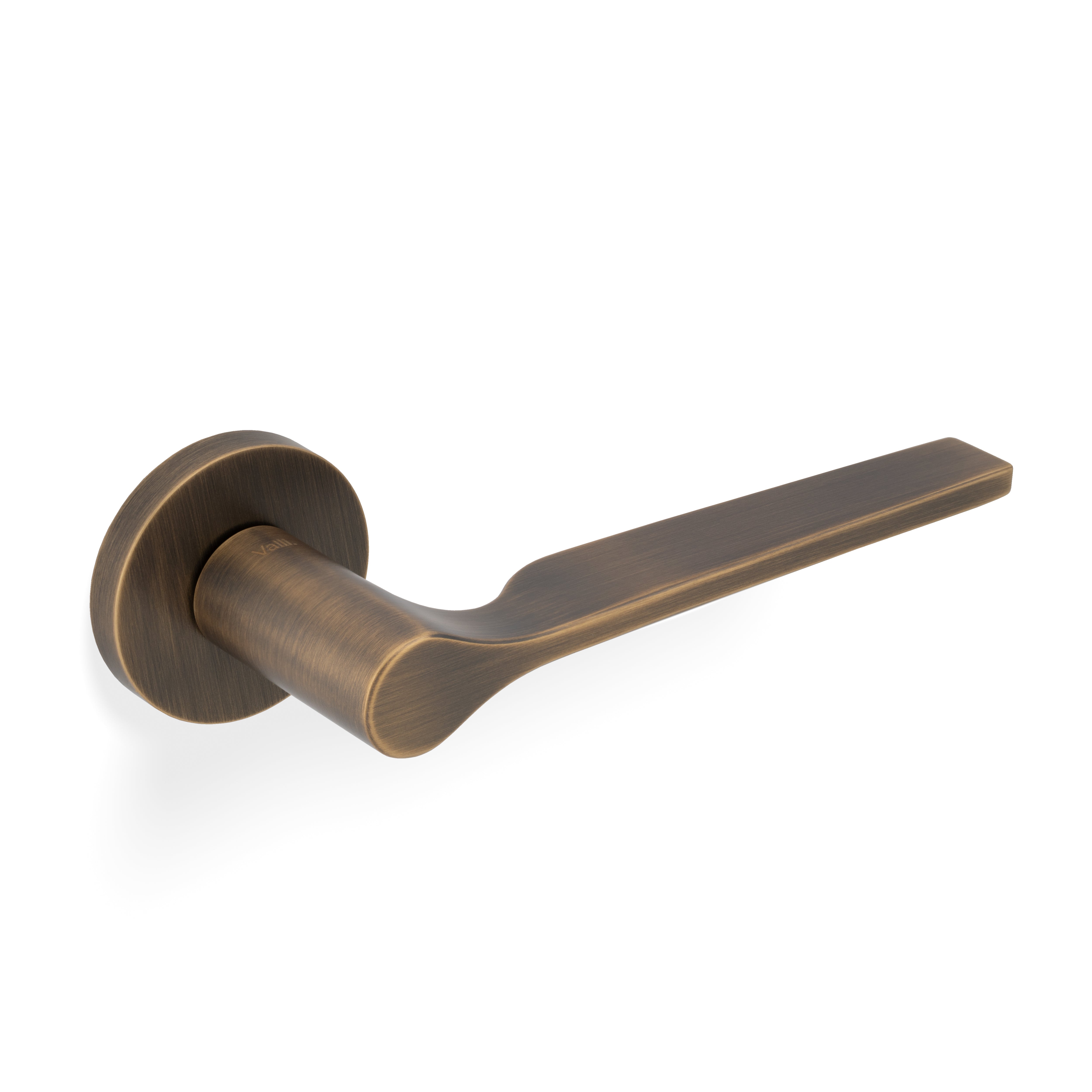 Valli – Carmen Lever on Round Rosette