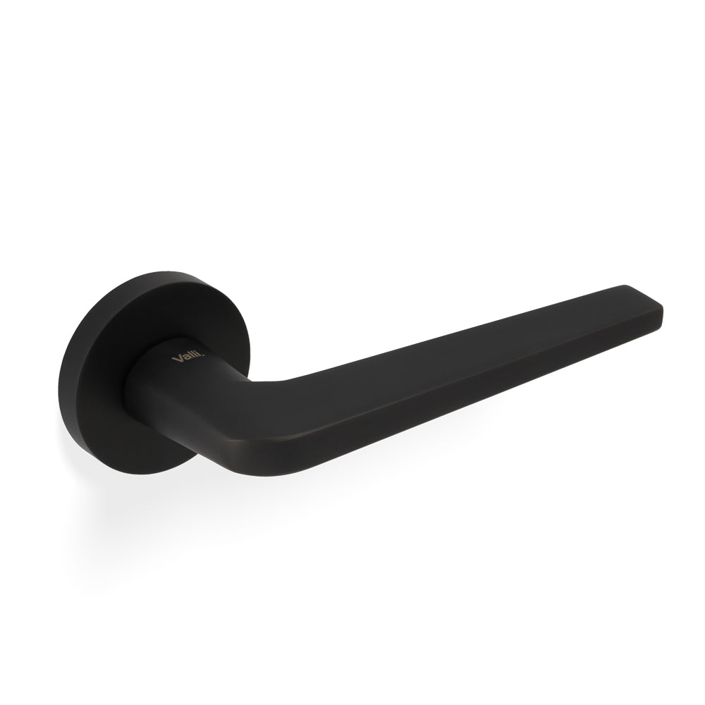 Valli – David Chipperfield Lever on Round Rosette