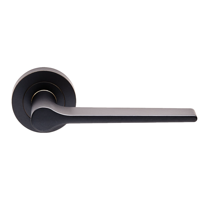 The Velino Lever in Matt Black